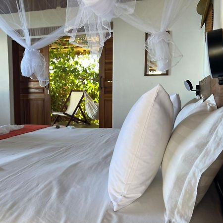 Canopee Lodge Nosy Komba Exterior photo