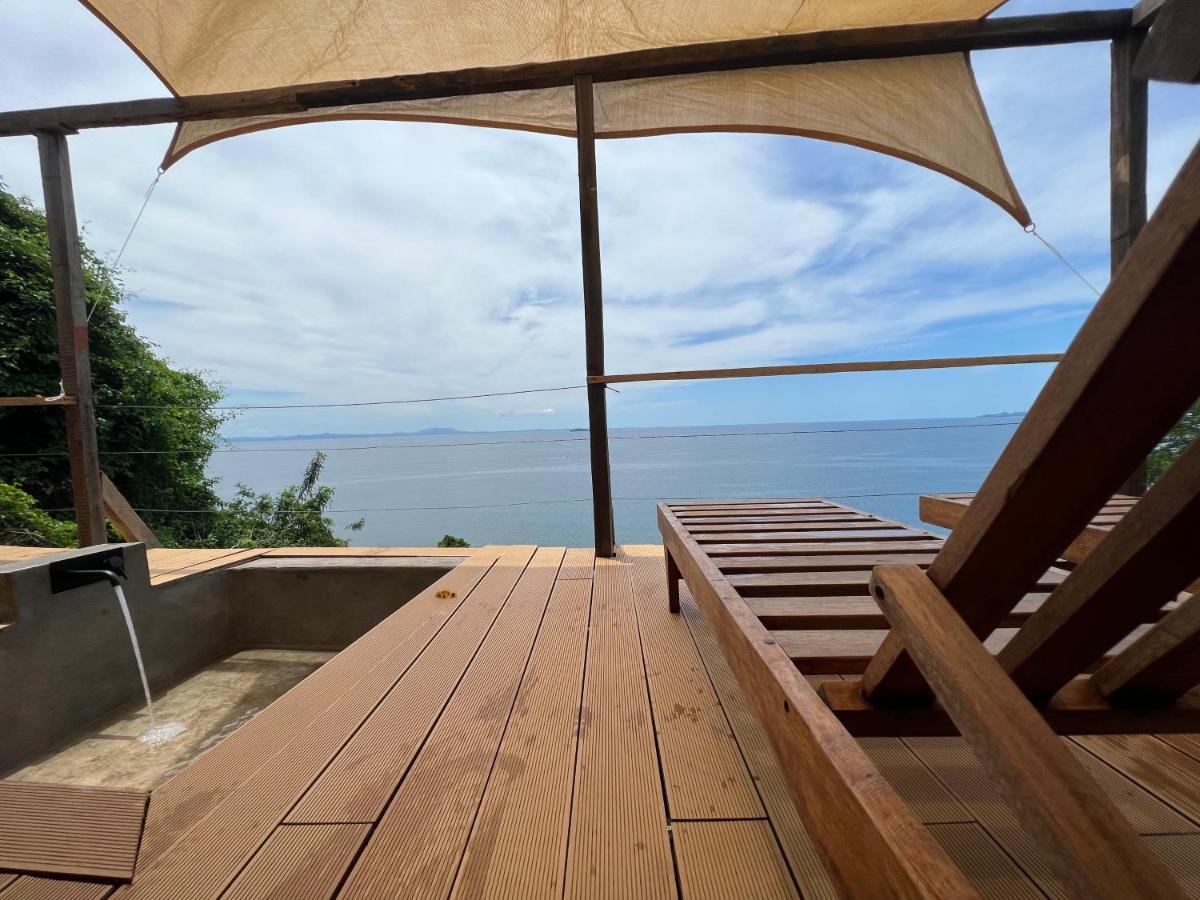 Canopee Lodge Nosy Komba Exterior photo