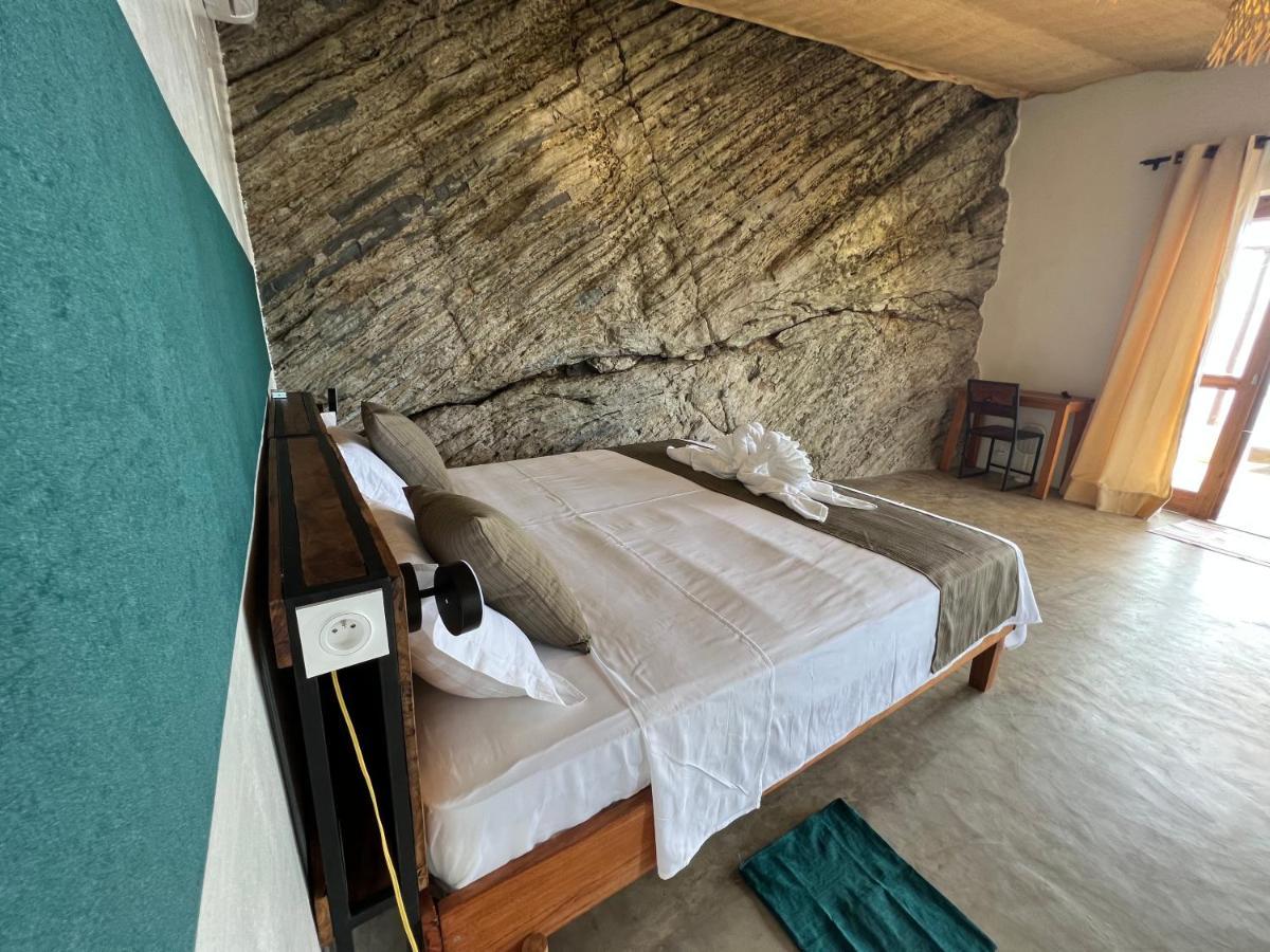 Canopee Lodge Nosy Komba Exterior photo