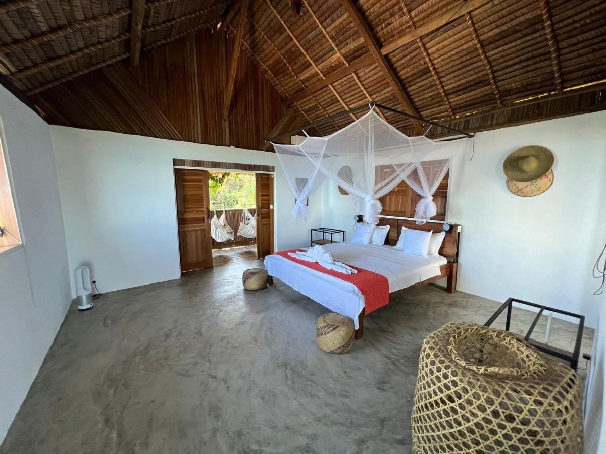 Canopee Lodge Nosy Komba Exterior photo