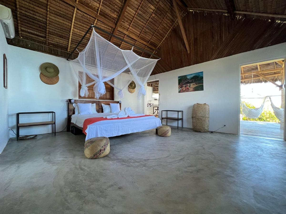 Canopee Lodge Nosy Komba Exterior photo