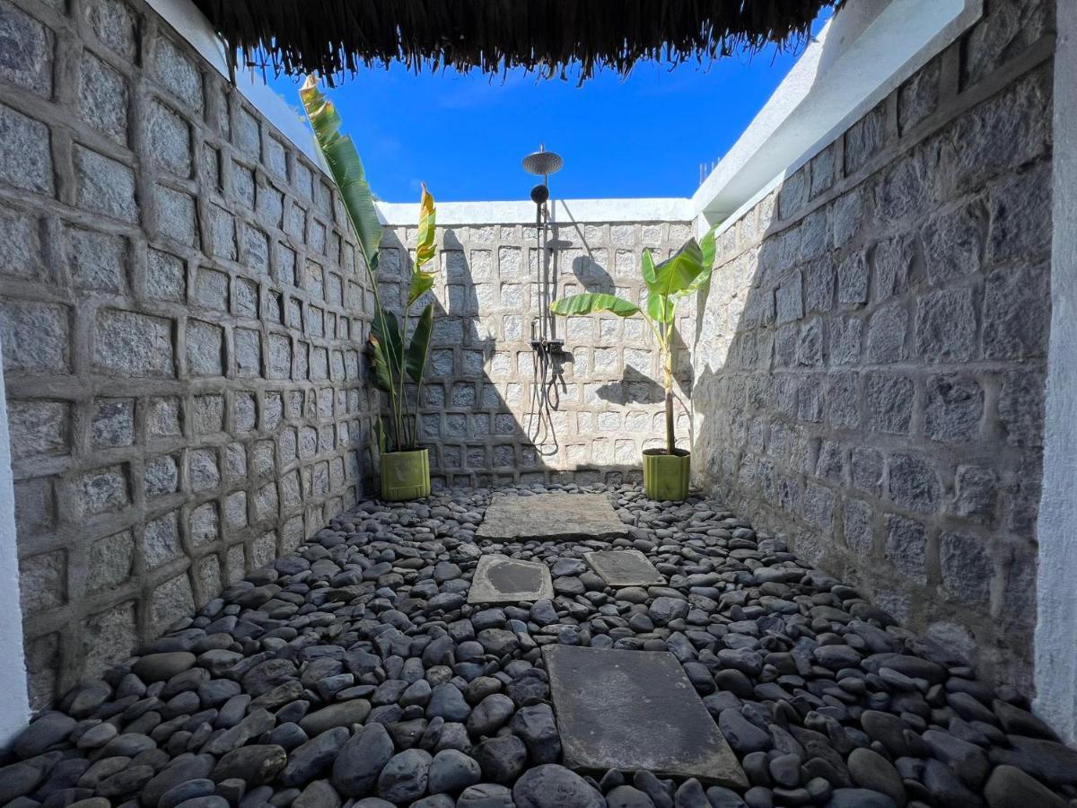 Canopee Lodge Nosy Komba Exterior photo