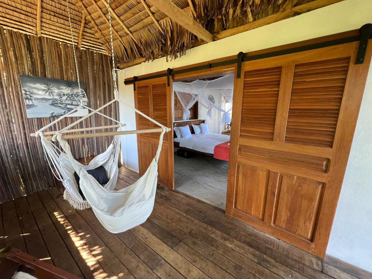 Canopee Lodge Nosy Komba Exterior photo